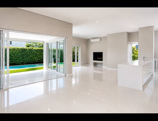 3 BEDROOM HOUSE TO LET IN VAL DE VIE ESTATE